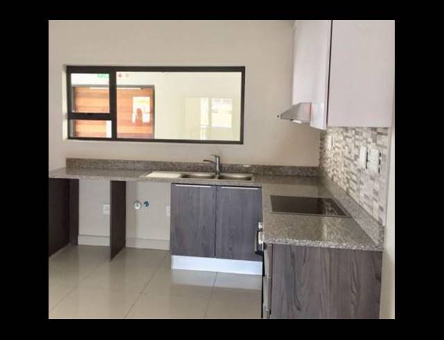 2 BEDROOM APARTMENT FOR SALE IN UMHLANGA RIDGE